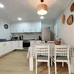 Casa Do Portinho - Sea View House - Vakantiehuis *